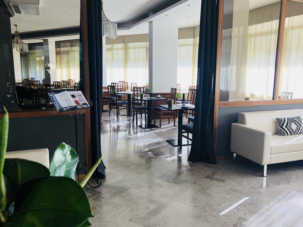 Hotel Aplo - Breakfast Experience Cervia Eksteriør bilde